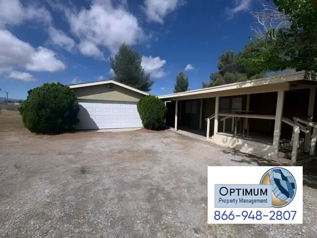 Building Photo - Fully Remodeled 3BD/2BA Home on Spacious Lot