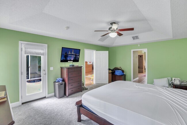 Building Photo - 4 bedroom/ 2 bathroom home in Julington Cr...