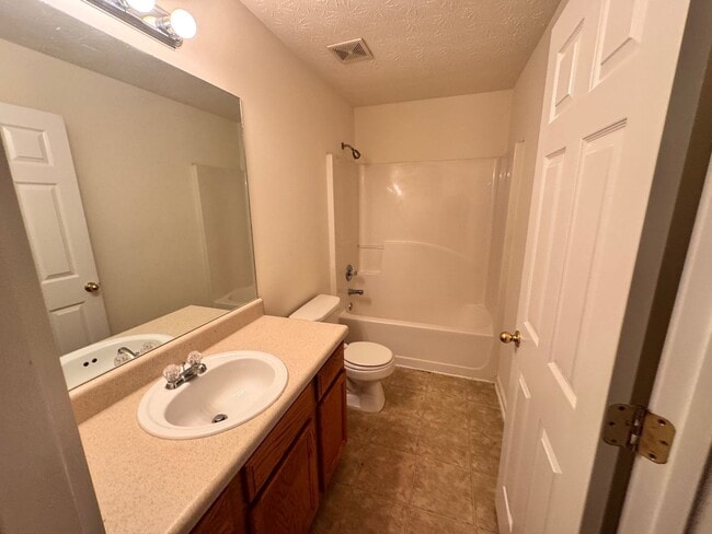 Building Photo - Peaceful 2-Story Townhome - Soothing sound...