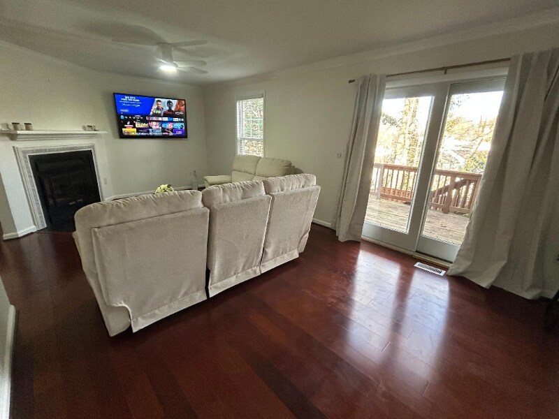 Building Photo - 30 Old Mill Bottom Rd N