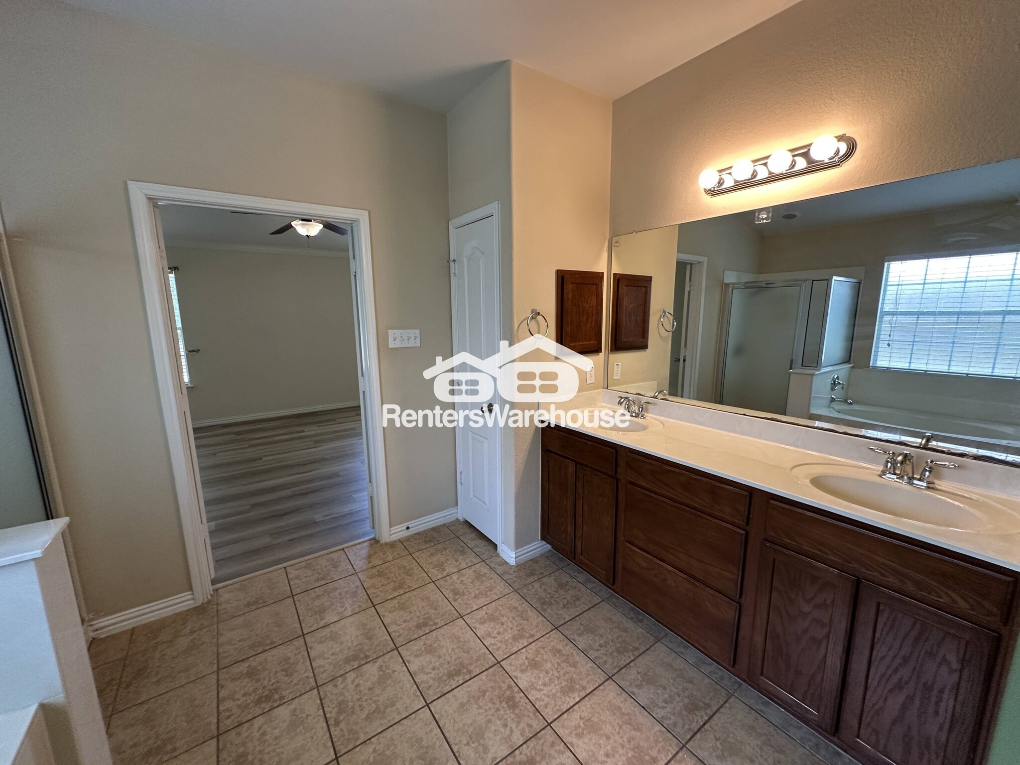 Building Photo - 155 Birdwell Ln