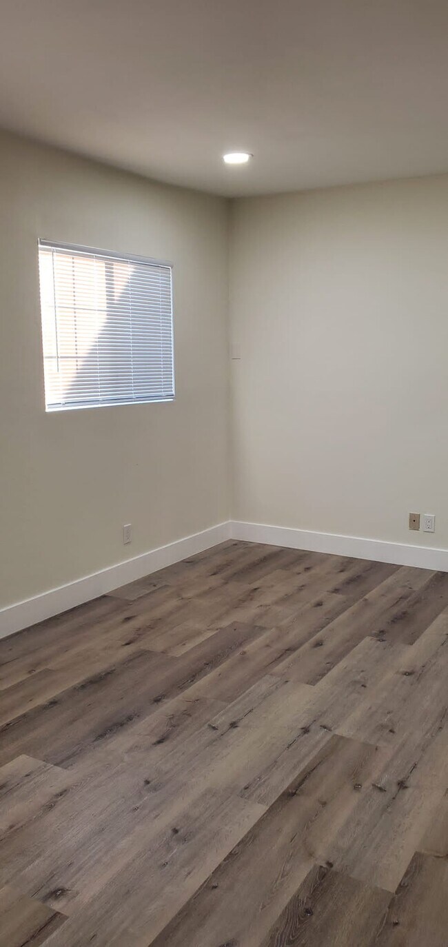 Building Photo - 12402 Killion St