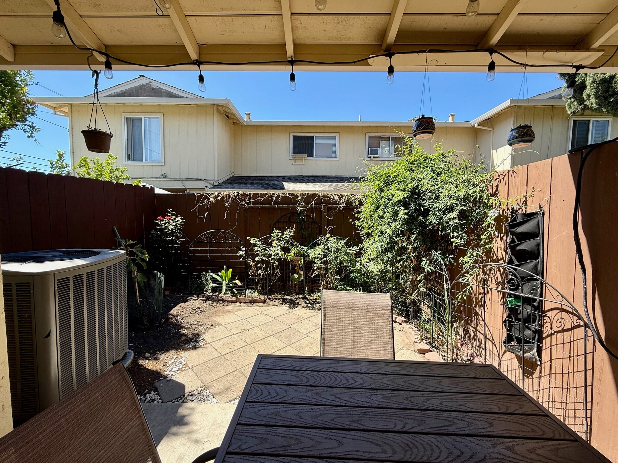 Back garden - 3150 Landess Ave