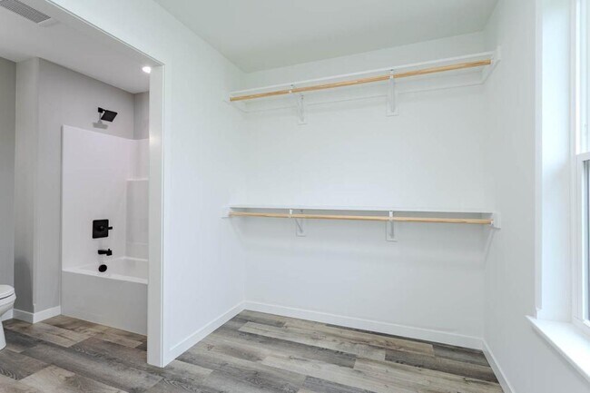 Building Photo - 3506 Green Pastures Ln