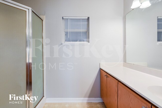 Building Photo - 3075 Blaine Cir