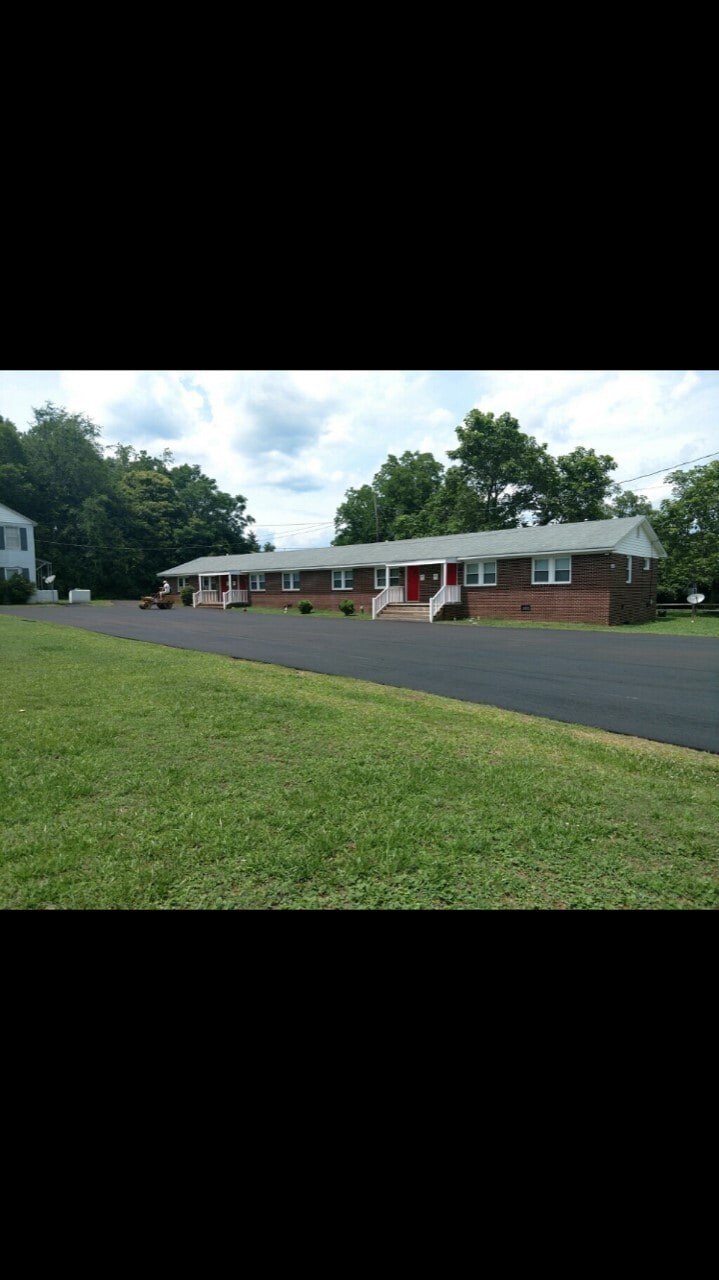 Building Photo - 605 N Adair Street Apt #1