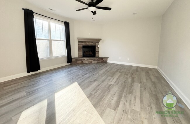 Building Photo - 8043 Gladeside Wy