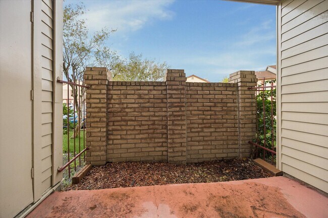 Building Photo - 2120 El Paseo St