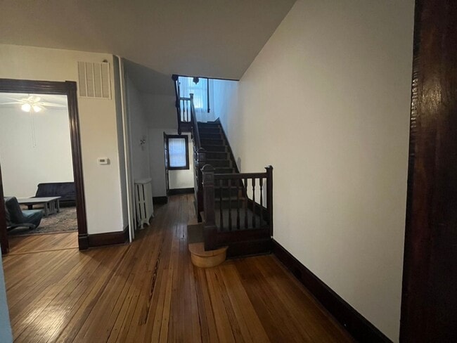 Building Photo - Brookland Grand 4917 sqft 8bd 3.5bth Home | Huge Front Porch | Large Back Yard