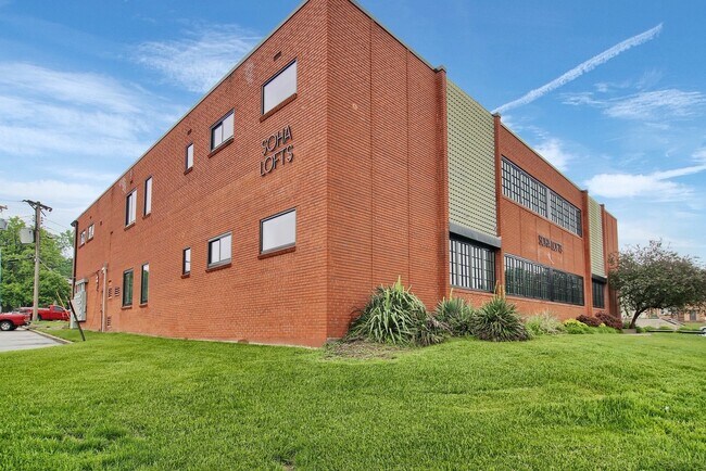 Exterior of Building - 4651 Hampton Ave