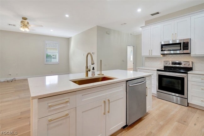 Building Photo - 5794 Elizabeth Ann Way