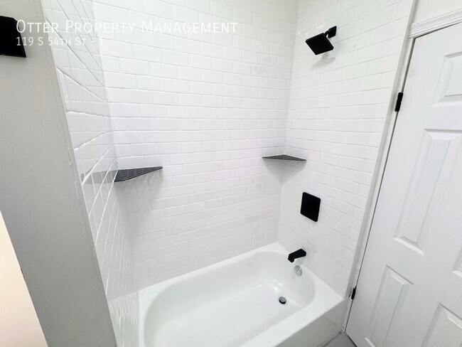 Building Photo - 119 S 54th St
