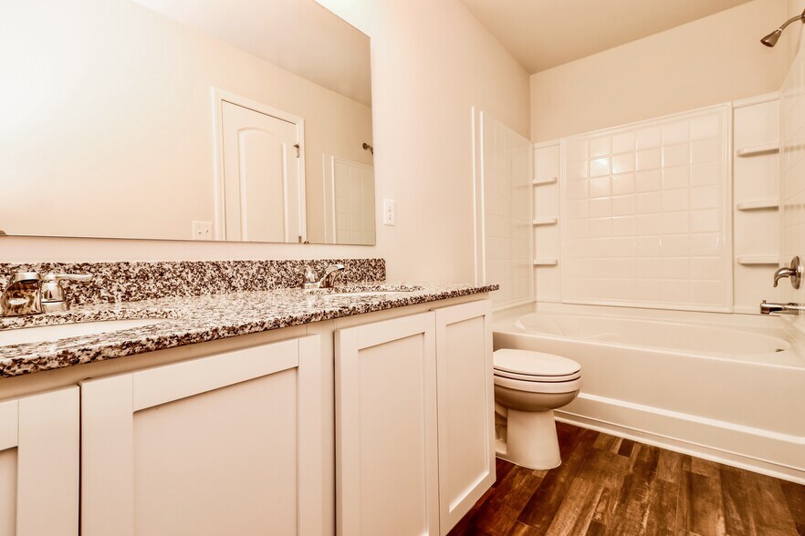 Building Photo - 2 Palmetto Breeze Cir