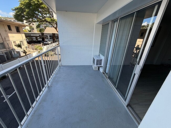 Building Photo - Studio in the Pleasanton - located Right A...