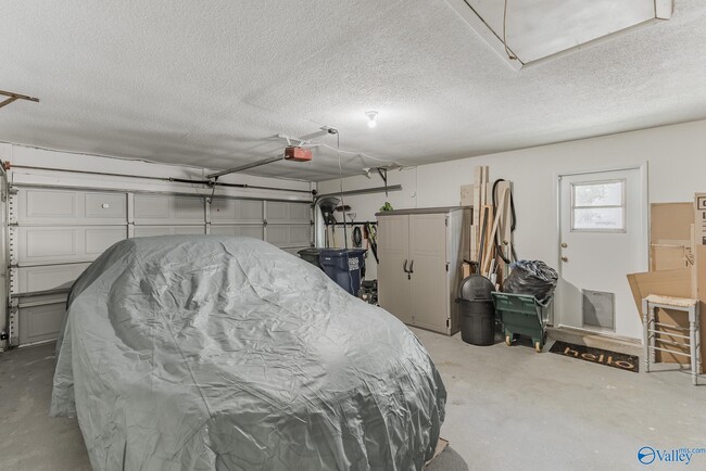 Building Photo - 1907 Waxleaf Green SE