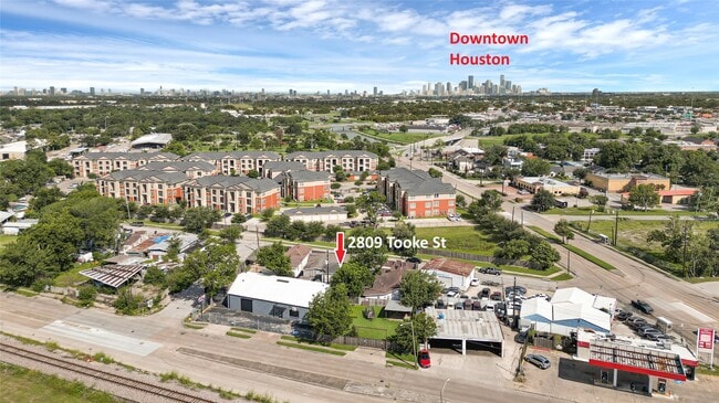 Building Photo - 2809 Tooke St