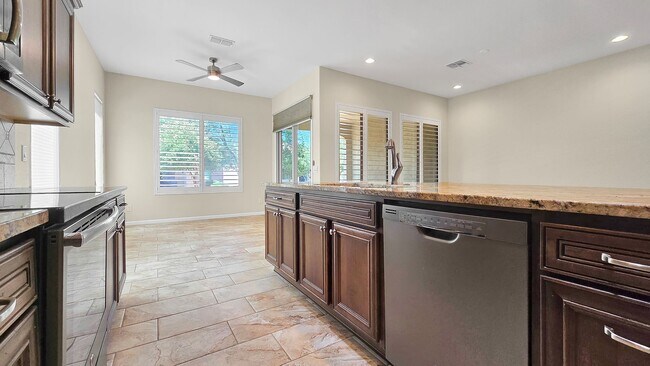 Building Photo - 55+ Amenity rich Pebble Creek community!