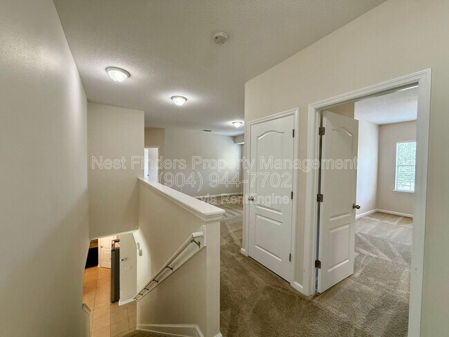 Building Photo - 145 Woodfield Ln