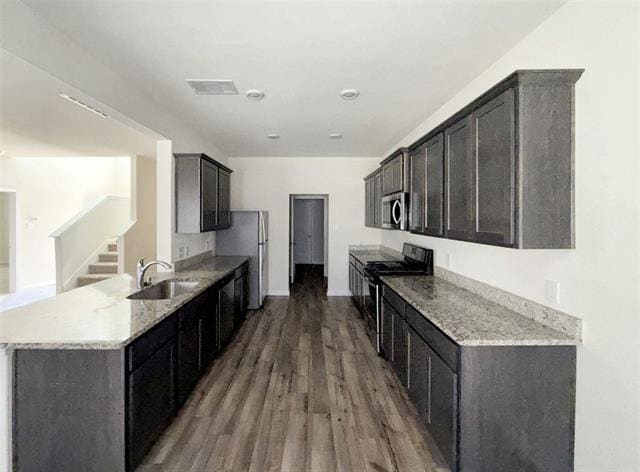 Building Photo - 913 Serena Dr