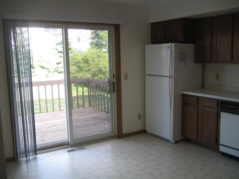 Building Photo - 0 Maple Grove Ct