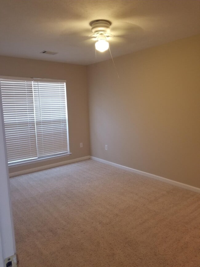 Building Photo - 316 Caldwell Cir