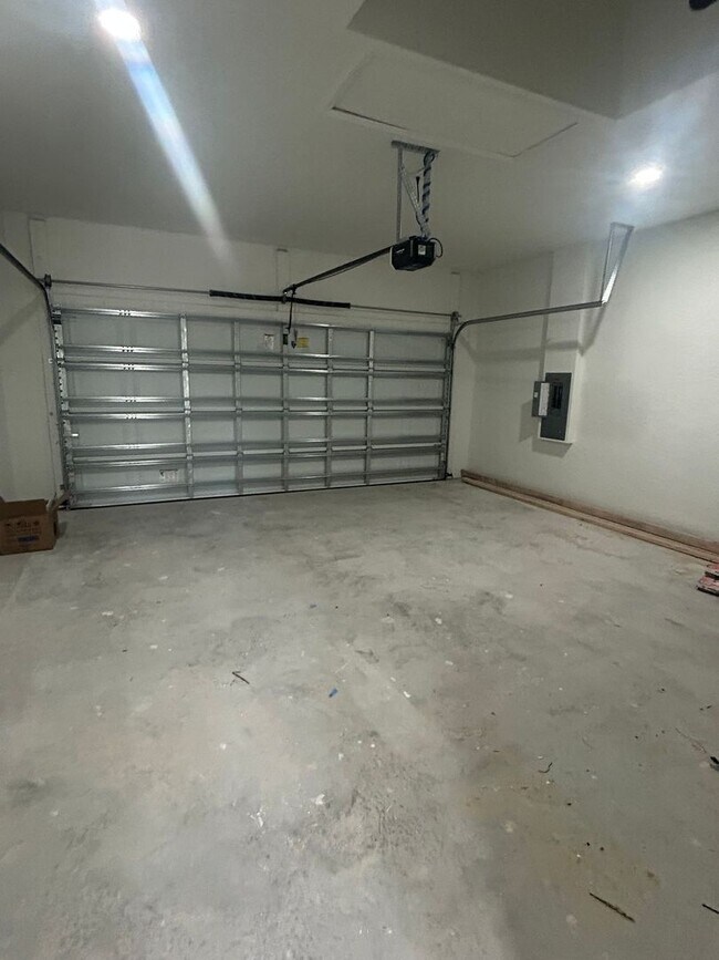 Building Photo - BRAND NEW CONSTRUCTION- 4 Bedroom 2 Bath-2 Car Garage-Serene Lake Placid Location