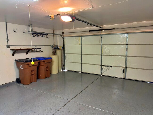 Building Photo - 30479 N Bareback Trail