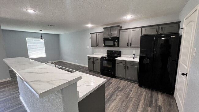 Building Photo - Move In Ready 4 Bedroom Home in Goodnight Ranch with Solar Panels!