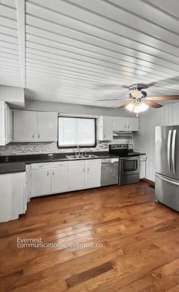 Building Photo - 129 Neal Dr