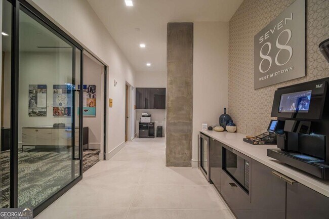 Building Photo - 788 West Marietta St NW