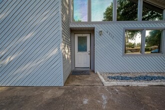 Building Photo - 6311 Crestside Dr