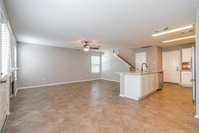 Building Photo - 34 Marble Rock Pl