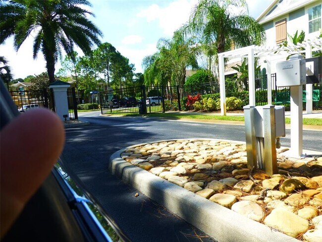 Building Photo - 12480 Streamdale Dr