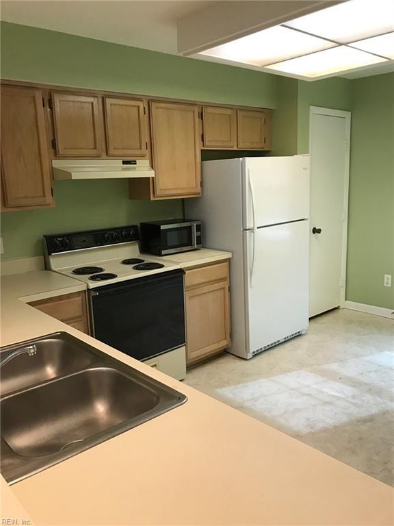 Building Photo - 1857 Calash Way