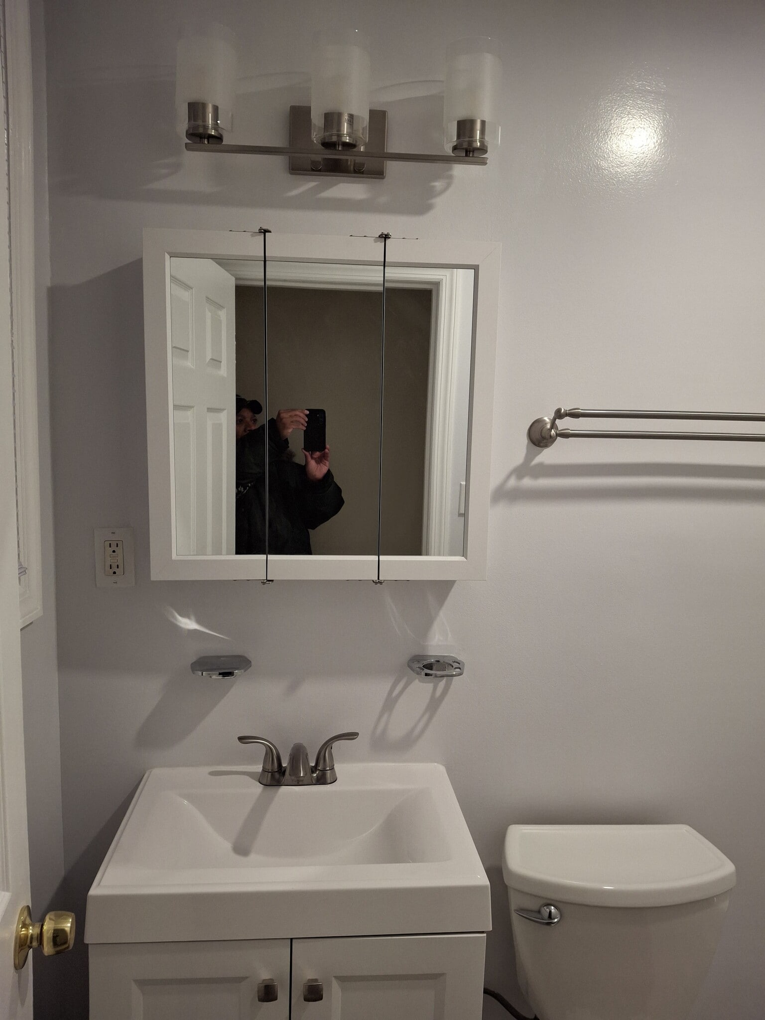 Building Photo - 103 Stevens Ave