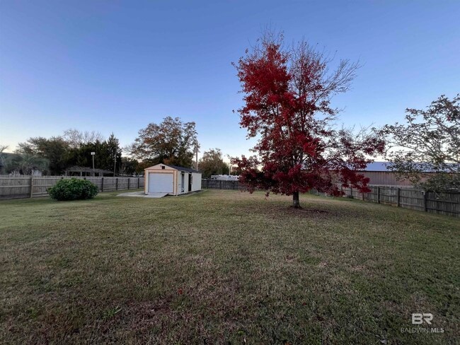 Building Photo - 17831 Fancy Blvd