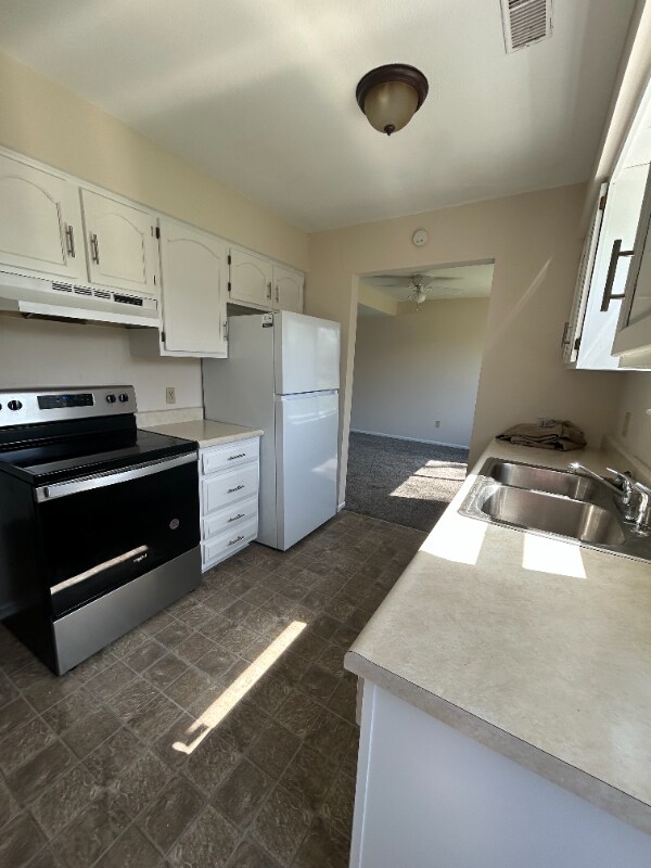 Building Photo - 540 Crest Cir