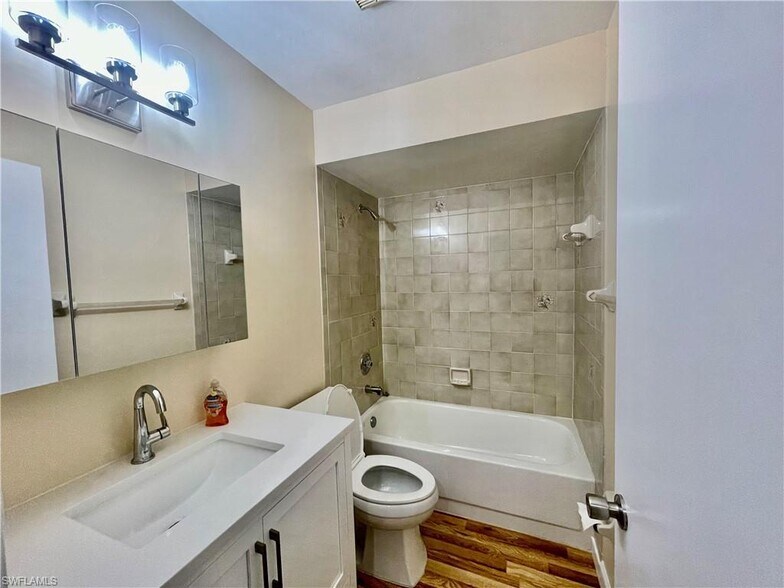 Building Photo - 6000 Timberwood Cir