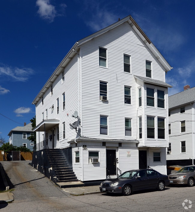 133 Garfield St 133 Garfield St Central Falls RI 02863 Apartment Finder
