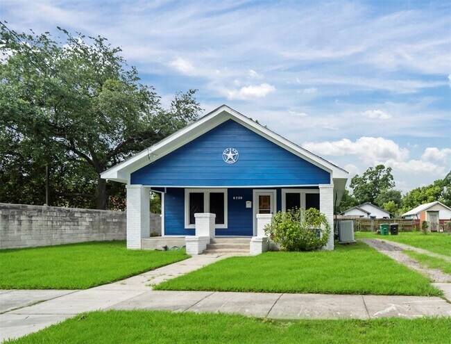 Primary Photo - 6720 Avenue K