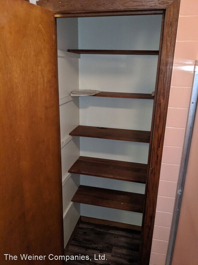 Building Photo - 310 W Washington St