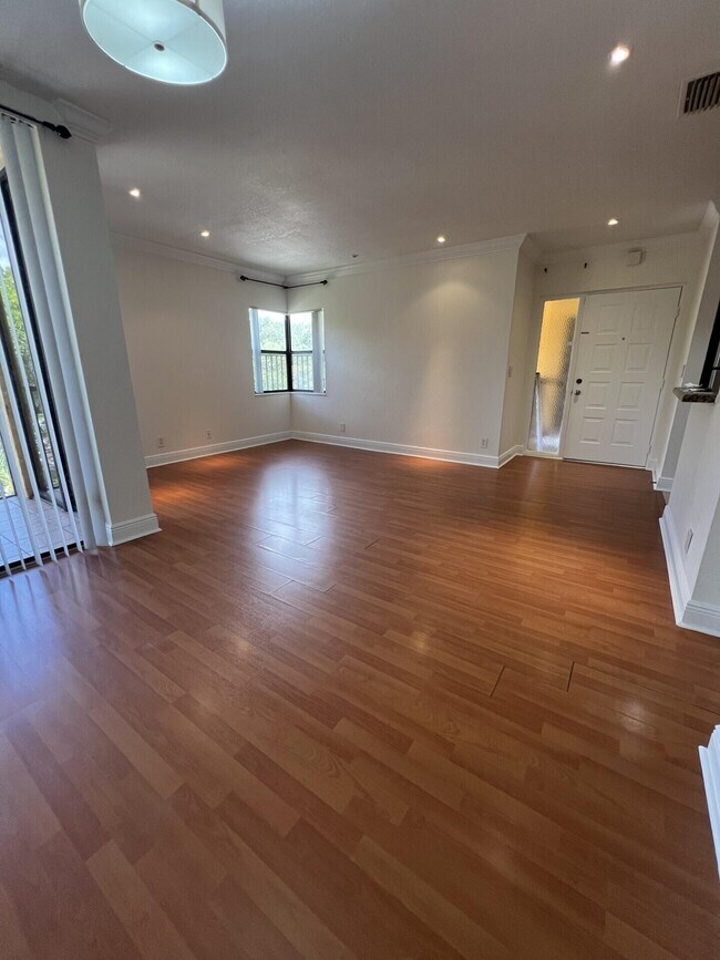 Building Photo - 3857 Coral Tree Cir