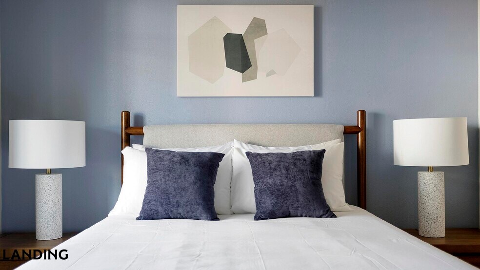 Building Photo - 17500 25th Ave NE