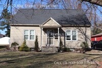 Building Photo - 730 1/2 Mae Street-Upper Unit