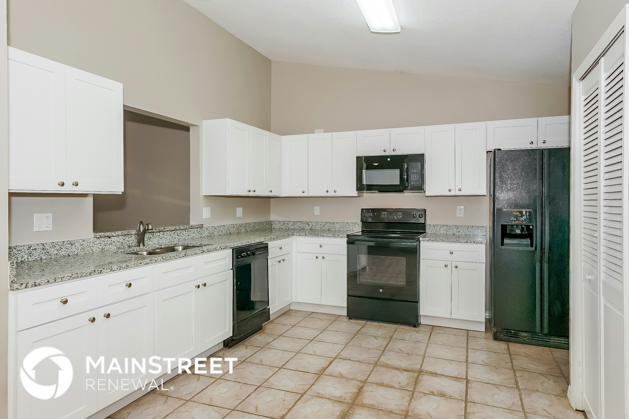 Building Photo - 4303 Ponds Dr