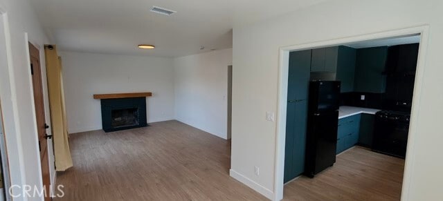 Building Photo - 18822 Cranbrook Ave