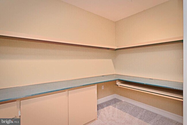 Building Photo - 12035 Treeline Way