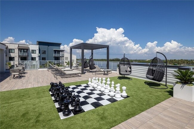 Building Photo - 5127 W Tyson Ave