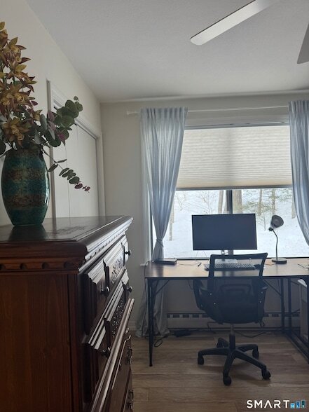 Building Photo - 355 Ledge Dr