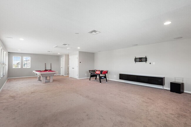 Building Photo - RIVERVIEW HOME FOR RENT!